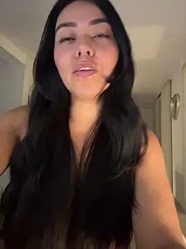 PetitLumiere live sex cam