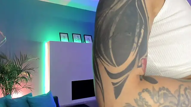 Megan_inked's cam snapshot