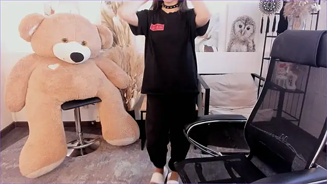 VirtuallVoyant live sex cam