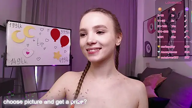 Adria_Arjona live sex cam