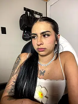 Hilary_pinkk live sex cam