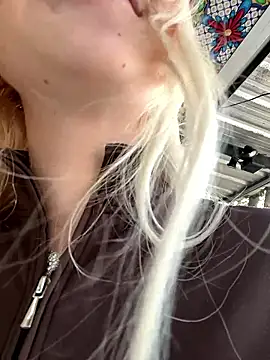 Kiss_Aurora_ live sex cam