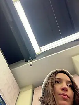 DollyTall live sex cam