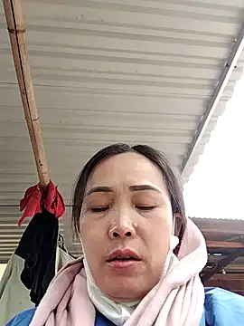 Feeling-hot live sex cam