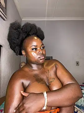 Honeycoco0211 live sex cam