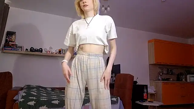 AuraNevera's cam snapshot