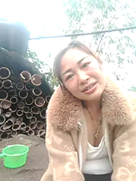 out-lustt's cam snapshot