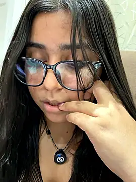 virginbrunette99's cam snapshot