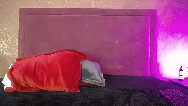 sophie_blaake's cam snapshot