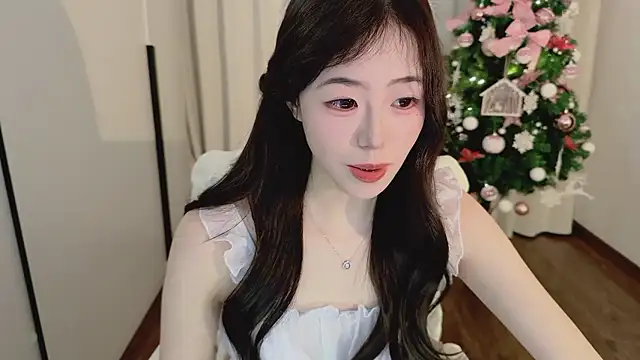 Onecutelittle's cam snapshot