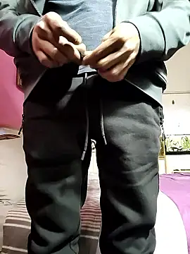 KeptupInosine live sex cam