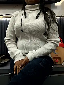 Ananya_34 live sex cam