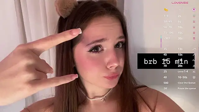 KariDollar's cam snapshot