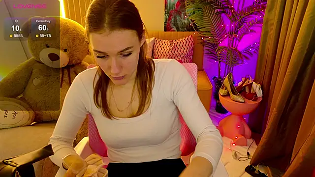 CarolainGilbert's cam snapshot