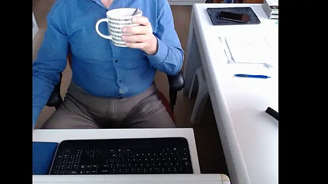 dutchpornking's cam snapshot