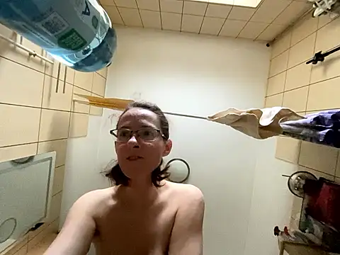 ___horny_mountain_girl_'s cam snapshot