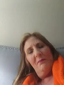 HotAzMilf live sex cam