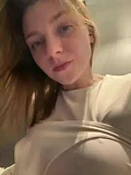 ValenciaShock live sex cam