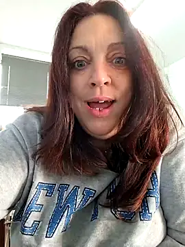 XSouthlondonNAUGHTYMILFXX's cam snapshot