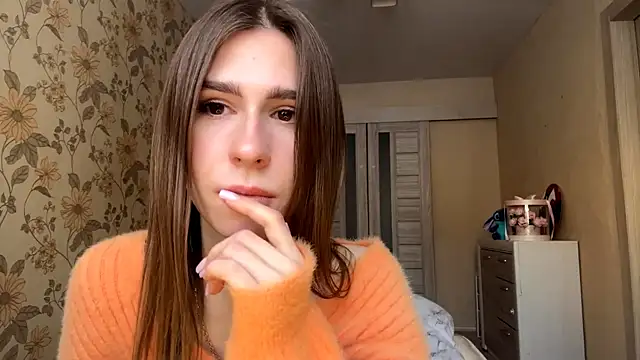 ElsieKuhlmann live sex cam