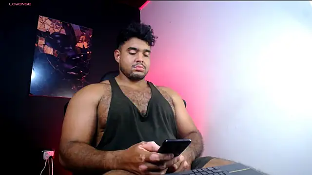 Big_furry_bear13 live sex cam