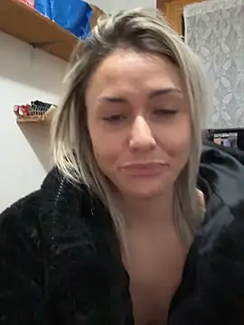 petrouchkaaa_ live sex cam