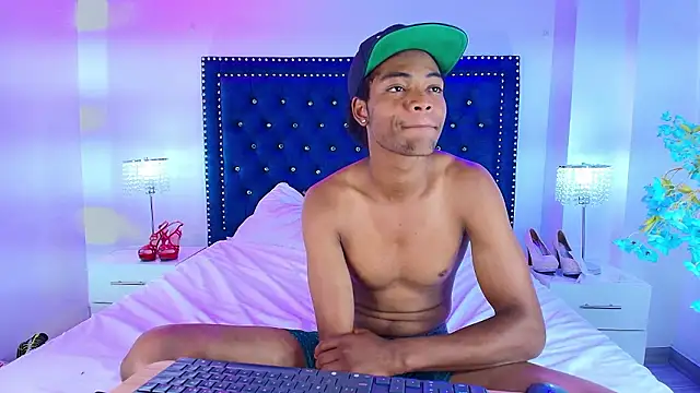 Cristal_and_luke's cam snapshot