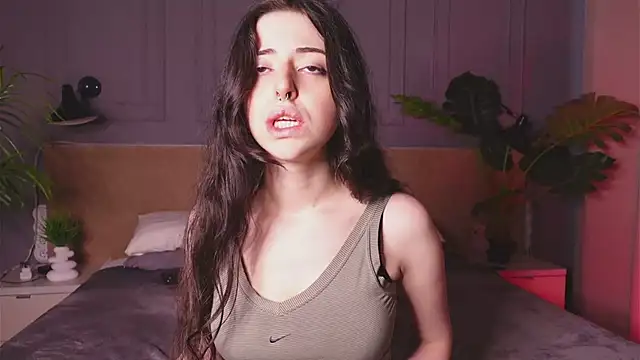 SoftAmora's cam snapshot