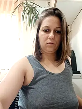 AdaJoy's cam snapshot