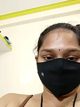 Priyanka_30 live sex cam