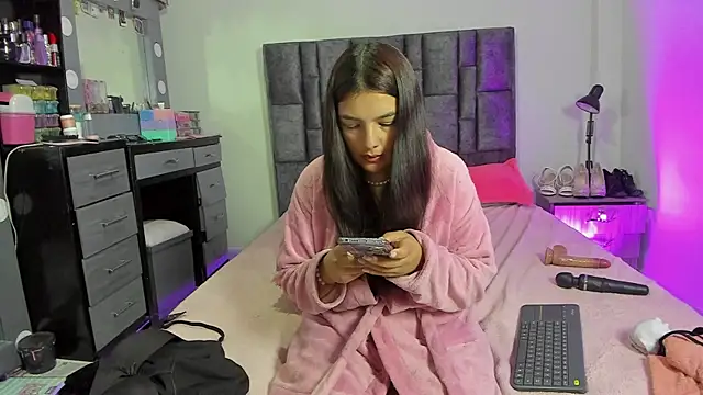 Esmeraldaa-'s cam snapshot