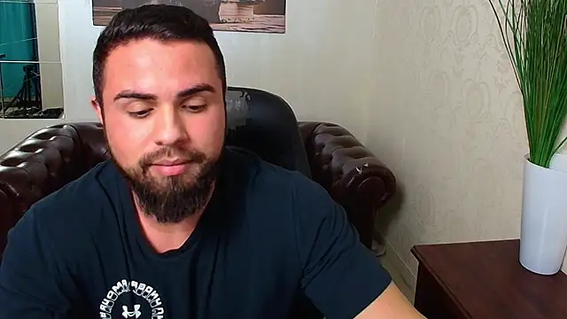 HayesWood's cam snapshot