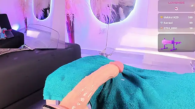 raven_blackk live sex cam