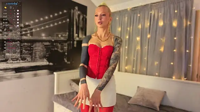 LanaReals's cam snapshot