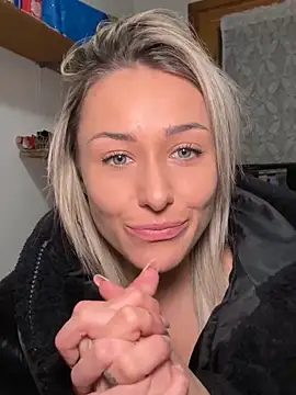 petrouchkaaa_ live sex cam