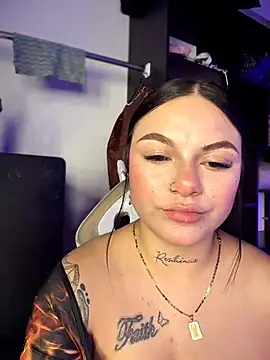 Megaan__More live sex cam