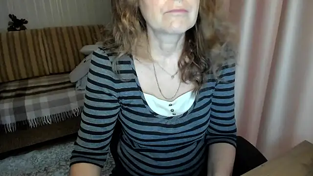 lauraoven's cam snapshot