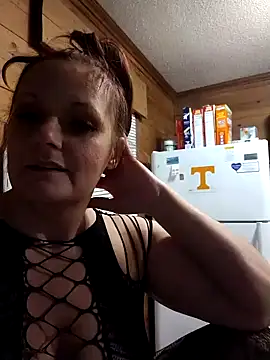 ClassyCrickette's cam snapshot