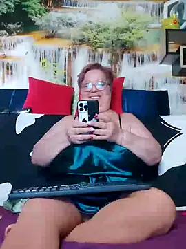 QueenPammy1 live sex cam