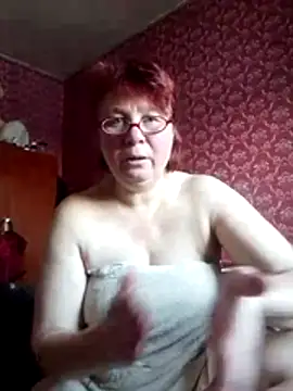 SquirrelFine's cam snapshot