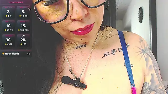 Vicky_hotmilf live sex cam