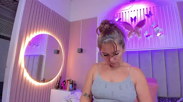 chantall1375 live sex cam