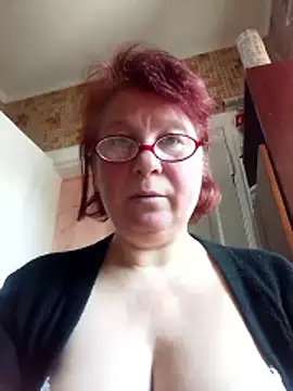 SquirrelFine's cam snapshot