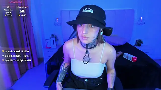 Gyal_8_'s cam snapshot