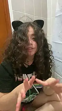 Lucy_YupiSweet's cam snapshot