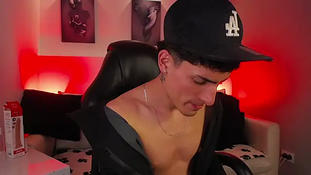 MateoMitchell live sex cam