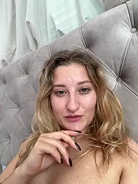 MileySummer live sex cam