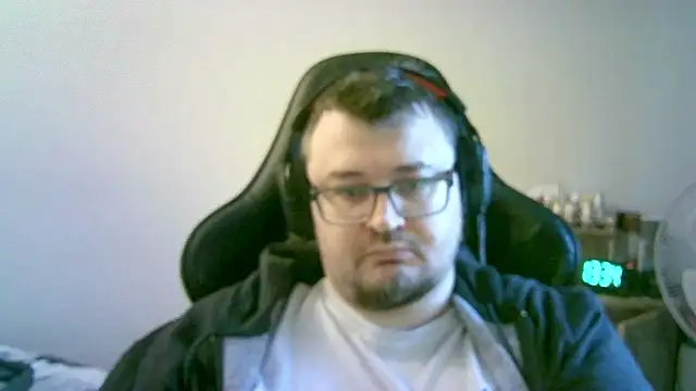 SirAbuser's cam snapshot