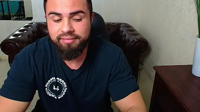 HayesWood's cam snapshot