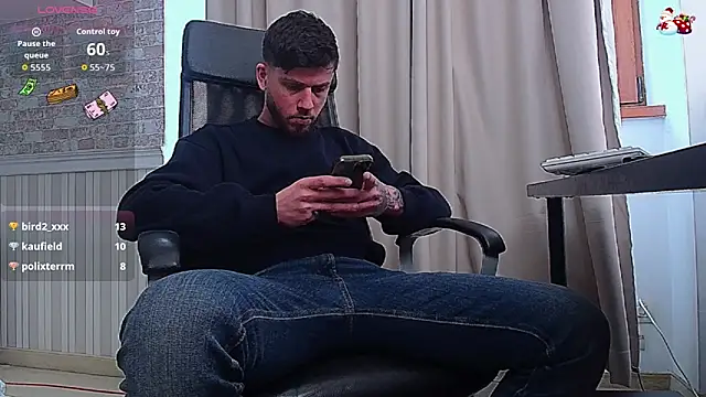 JonahShaw's cam snapshot